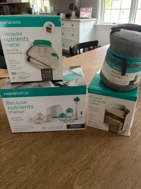 NWT Nanobebe Bundle. Includes Feeding Set + Storage Bags + Cooler